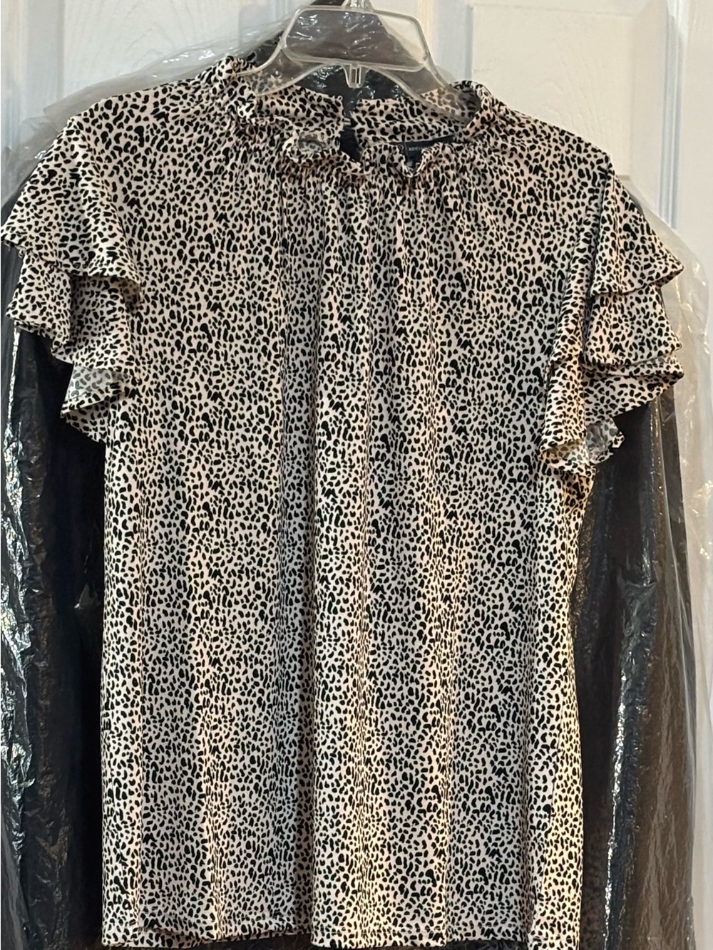 Adrianna Papell Black & Cream Animal Print Ruffle Sleeve Blouse